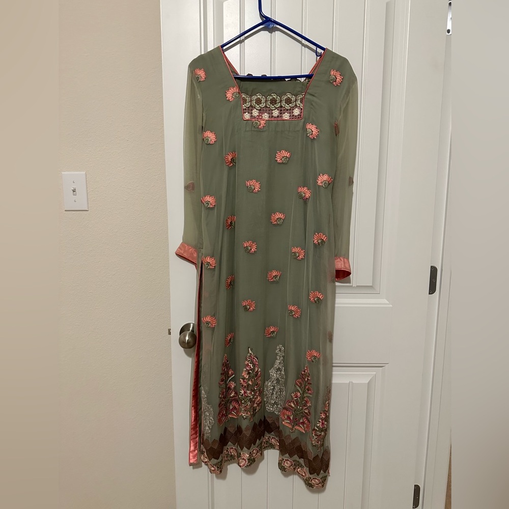 Pakistani chiffon 3 piece suit; kurta, trouser and dupatta